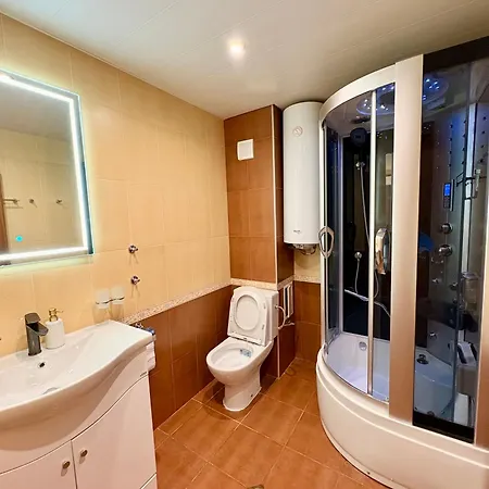 Апартамент Sky View Варна